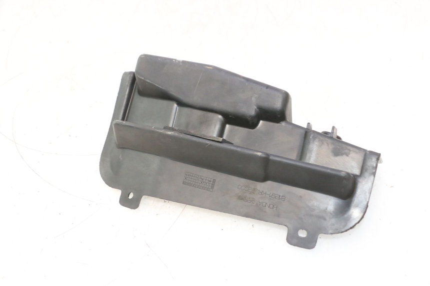 photo de BATTERY COVER HONDA FES PANTHEON 125 (2003 - 2007) - Component detail
