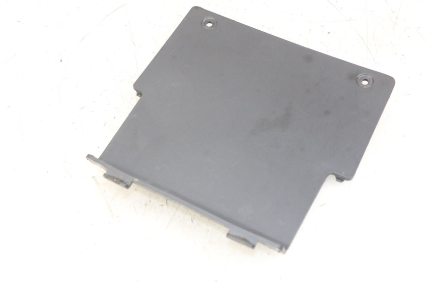 photo de BATTERY COVER SYM FIDDLE 3 III 125 (2014 - 2020) - Main view