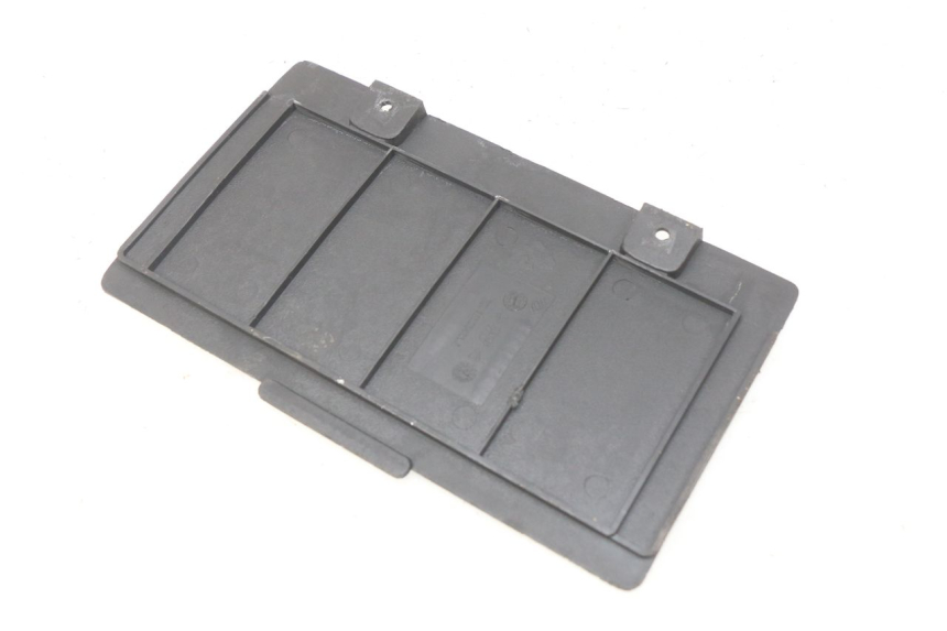 photo de BATTERY COVER SACHS FY125T FY T 125 (2007 - 2011) - Component detail