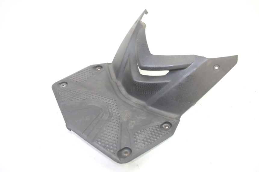 photo de BATTERY COVER SYM JET 14 4T 50 (2018 - 2022) - Zoom on usage condition