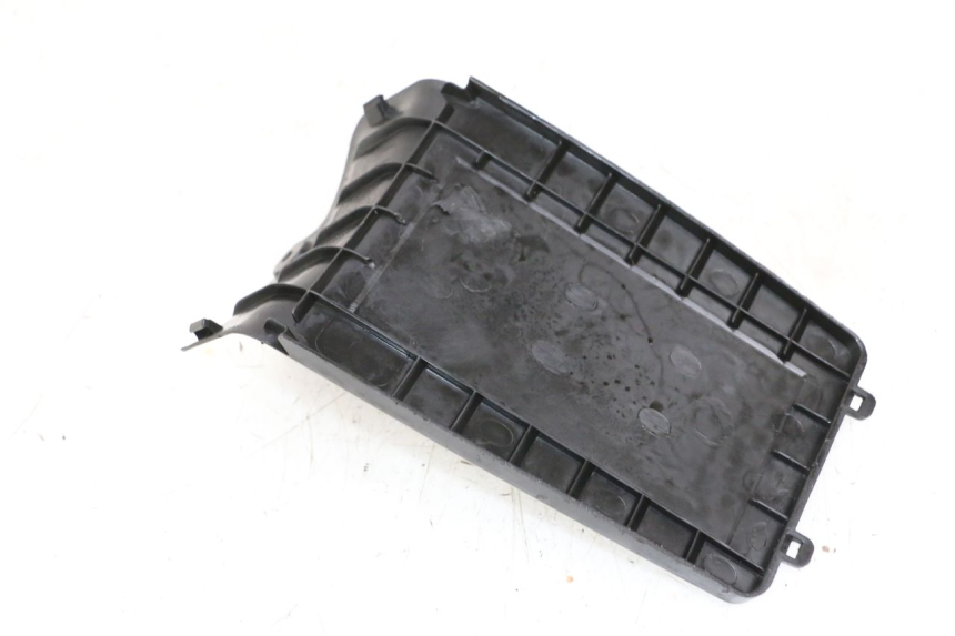 photo de BATTERY COVER PEUGEOT KISBEE 2T 50 (2010 - 2017) - Component detail
