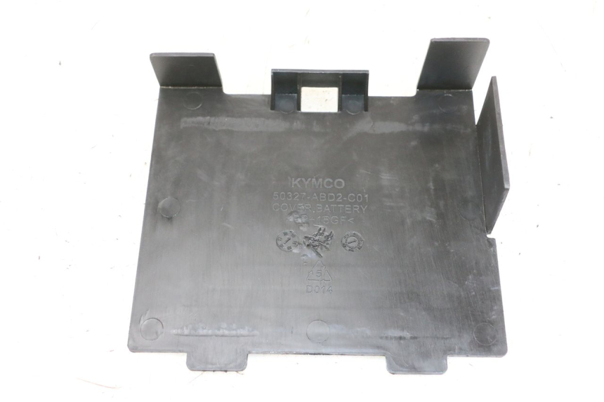 photo de BATTERY COVER KYMCO X-TOWN XTOWN 125 (2016 - 2021) - Zoom on usage condition