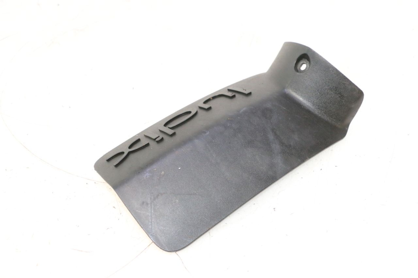 photo de BATTERY COVER PEUGEOT LUDIX 50 (2008 - 2017) - Alternative perspective