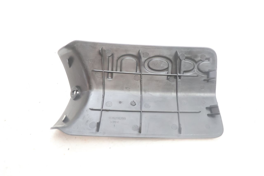 photo de BATTERY COVER PEUGEOT LUDIX 50 (2005 - 2007) - Alternative perspective