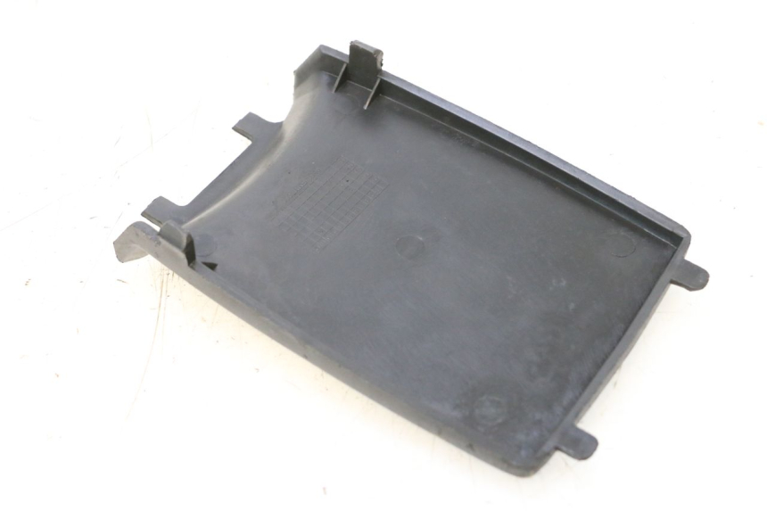 photo de BATTERY COVER KEEWAY MATRIX RX9 125 (2006 - 2007) - Component detail