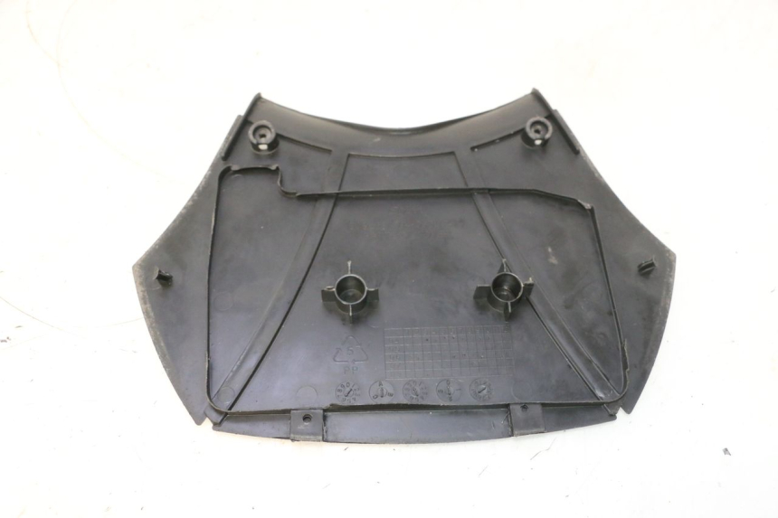 photo de BATTERY COVER SYM MIO 50 (2005 - 2010) - Component detail