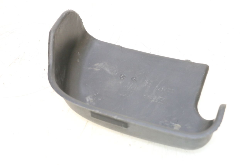 photo de BATTERY COVER PIAGGIO MP3 RL 250 (2006 - 2010) - Alternative perspective
