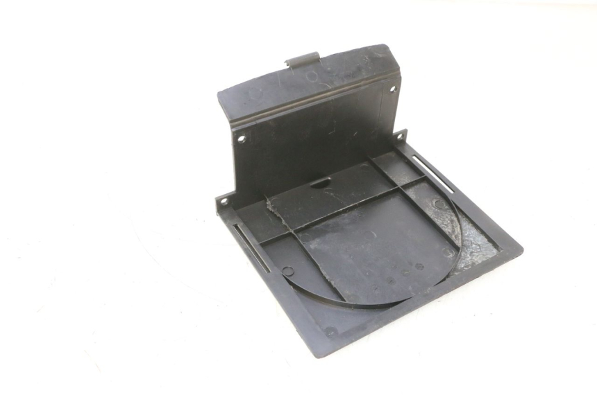 photo de BATTERY COVER KYMCO LIKE 4T 50 (2019 - 2025) - Zoom on usage condition