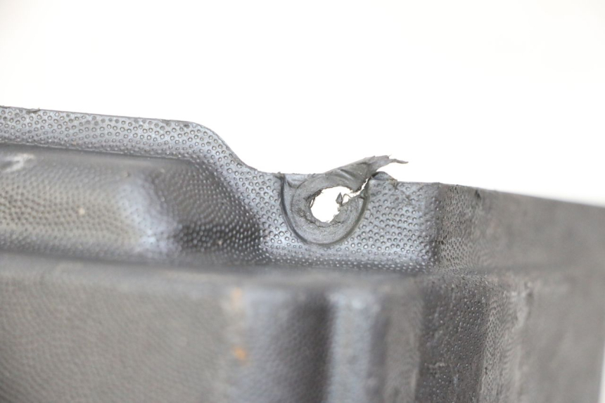 photo de BATTERY COVER PIAGGIO NEW TYPHOON 50 (2010 - 2017) - Component detail