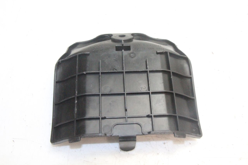 photo de BATTERY COVER HONDA PCX (JF28) 125 (2009 - 2011) - Zoom on usage condition