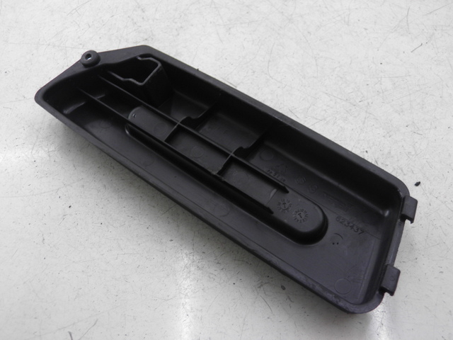 photo de BATTERY COVER PIAGGIO FLY 2T 50 (2004 - 2017) - Component detail