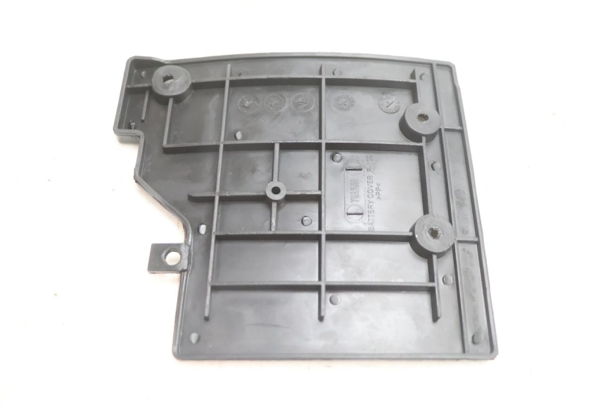 photo de BATTERY COVER TNT MOTOR ROMA 10' 2T 50 (2011 - 2018) - Alternative perspective