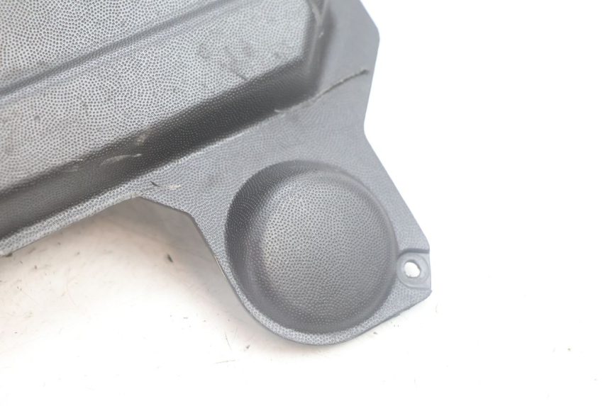 photo de BATTERY COVER APRILIA SR 2T 50 (2012 - 2017) - Alternative perspective