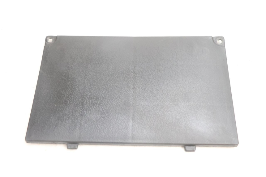 photo de BATTERY COVER RAZZO STEED 125 (2012 - 2018) - Component detail