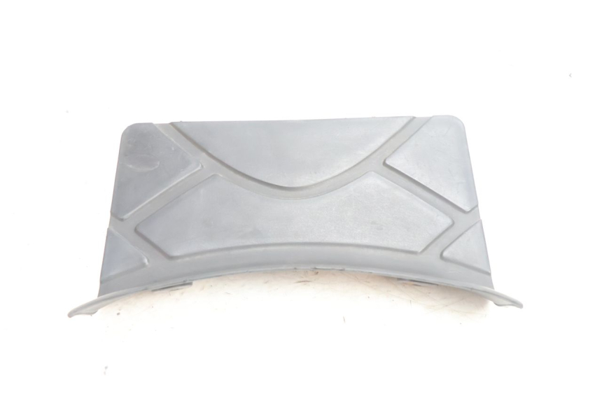 photo de BATTERY COVER KYMCO SUPER 8 2T 50 (2007 - 2013) - Alternative perspective