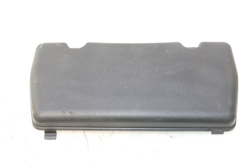 photo de BATTERY COVER PIAGGIO X8 STREET 125 (2006 - 2007) - Alternative perspective