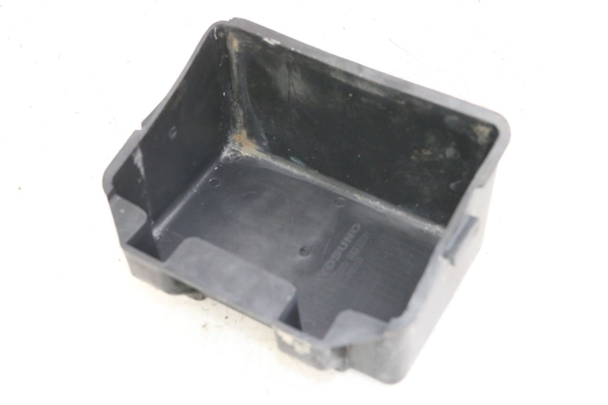 photo de Battery cover HYOSUNG XRX 125 (2000 - 2008) - Zoom on usage condition