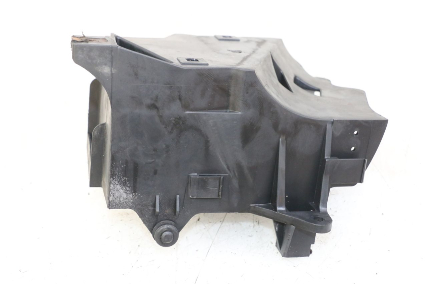 photo de BATTERY COVER YAMAHA XVS DRAG STAR DRAGSTAR 650 (1997 - 2007) - Additional view of the item