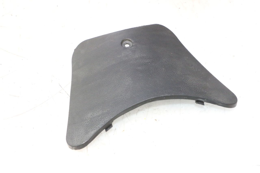 photo de BATTERY COVER YAMAHA YP MAJESTY 125 (2002 - 2006) - Component detail