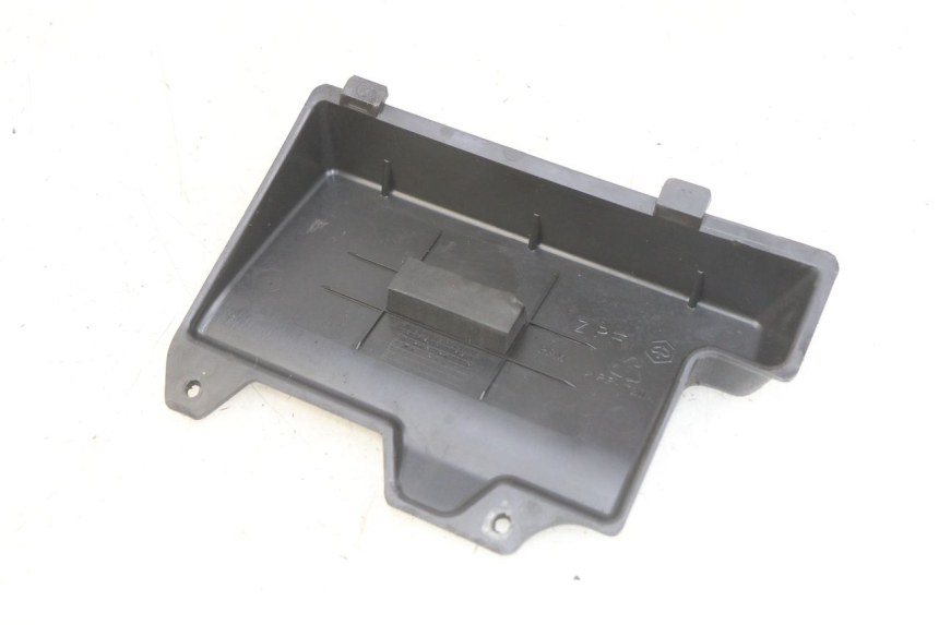 photo de BATTERY COVER PIAGGIO ZIP 4T 50 (2018 - 2020) - Component detail