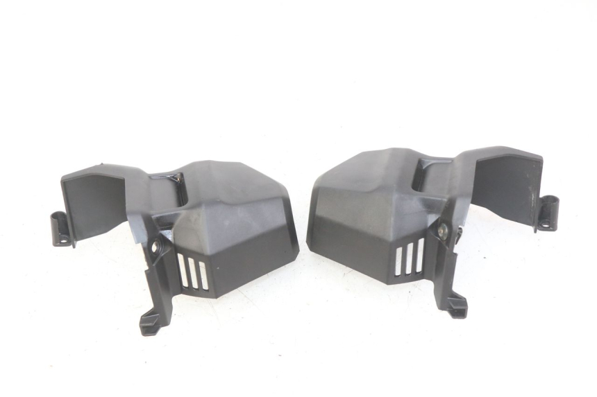 photo de AIRBOX COVER HONDA CB R 1000 (2018 - 2023) - Alternative perspective