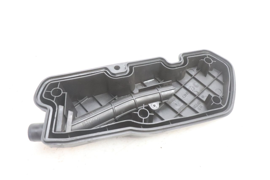 photo de BOX FILTER COVER PEUGEOT KISBEE 2T 50 (2010 - 2017) - Fixing points details