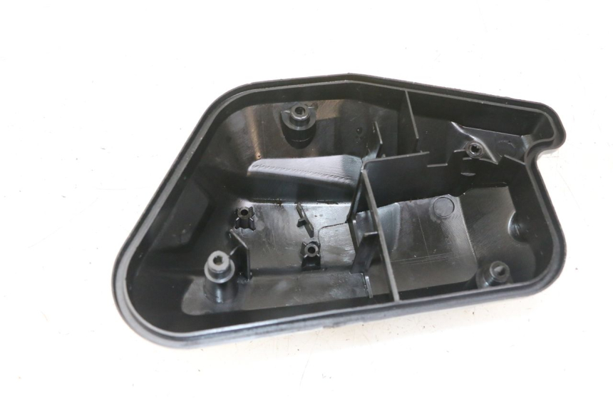 photo de BOX FILTER COVER MBK BOOSTER SPIRIT NAKED 50 (2004 - 2017) - Component detail