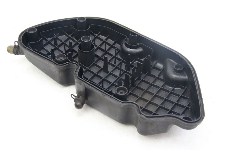 photo de AIRBOX COVER PIAGGIO MP3 125 (2006 - 2014) - Technical close-up