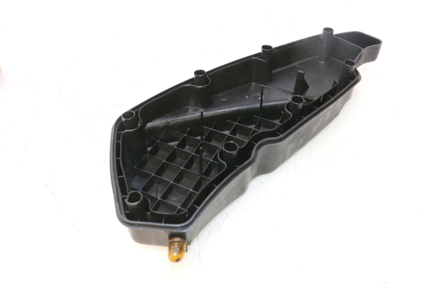 photo de BOX FILTER COVER PEUGEOT SATELIS 125 (2006 - 2009) - Alternative perspective