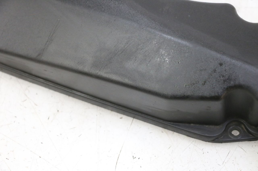 photo de BOX FILTER COVER SUZUKI BURGMAN 125 (2015 - 2017) - Zoom on usage condition