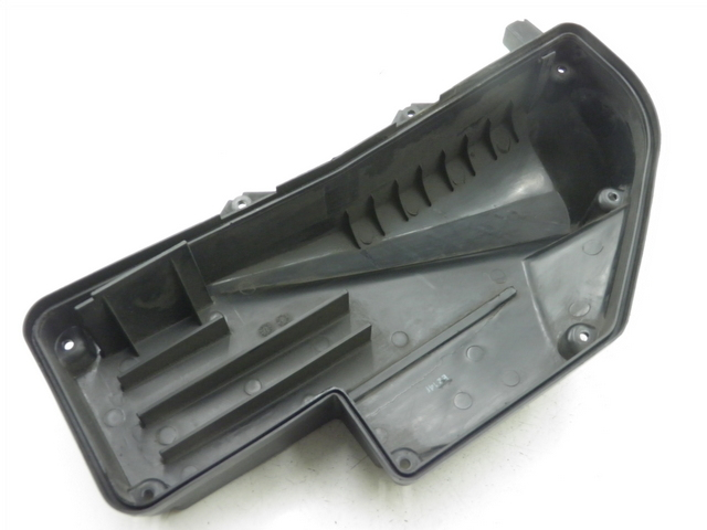 photo de BOX FILTER COVER SYM GTS 125 (2005 - 2008) - Zoom on usage condition