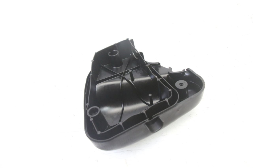 photo de BOX FILTER COVER PEUGEOT VIVACITY 50 (2004 - 2009) - Zoom on usage condition