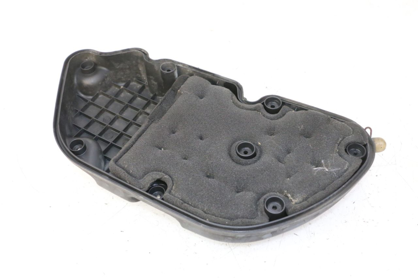 photo de BOX FILTER COVER PIAGGIO X9 EVOLUTION 125 (2003 - 2007) - Zoom on usage condition