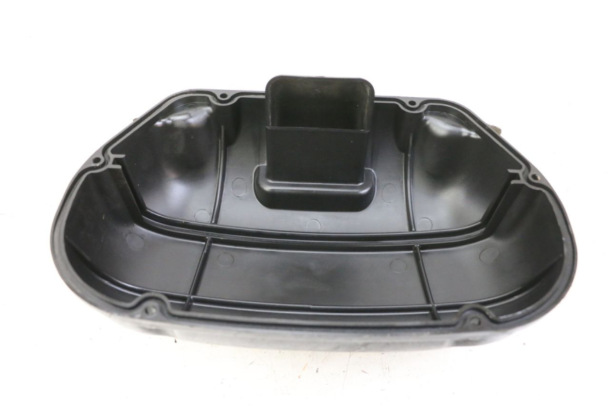 photo de BOX FILTER COVER YAMAHA FZ6 FAZER S2 600 (2007 - 2011) - Zoom on usage condition