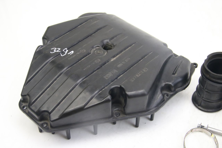 photo de AIRBOX COVER KAWASAKI Z ABS 1000 (2014 - 2020) - Product overview