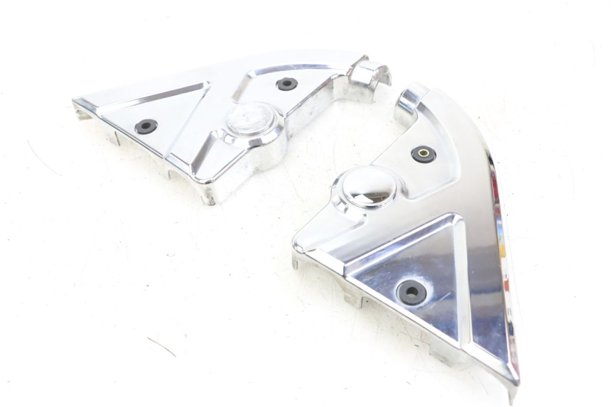 photo de Side frame cover HYOSUNG GV AQUILA 125 (2000 - 2009) - Main view