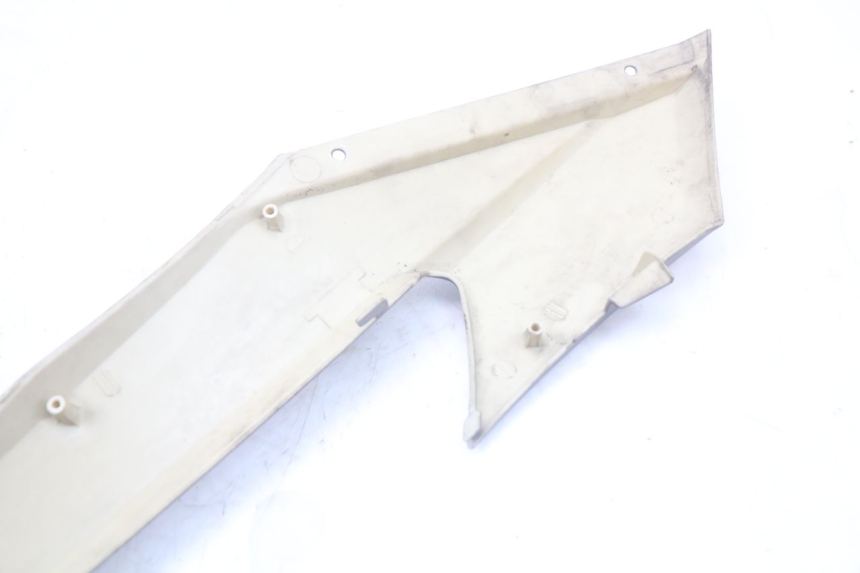 photo de RIGHT SIDE LATERAL FRAME COVER QUADRO 3D S 350 (2013 - 2018) - Distinctive features