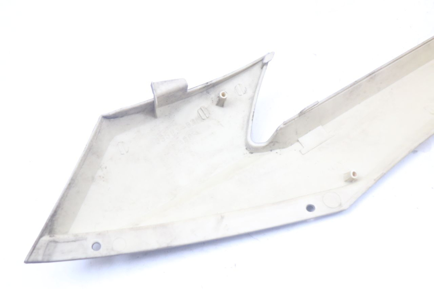 photo de RIGHT SIDE LATERAL FRAME COVER QUADRO 3D S 350 (2013 - 2018) - Surface and material condition