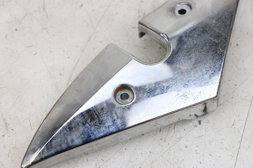 photo de Right side lateral frame cover HYOSUNG GV AQUILA 125 (2000 - 2009) - Component detail