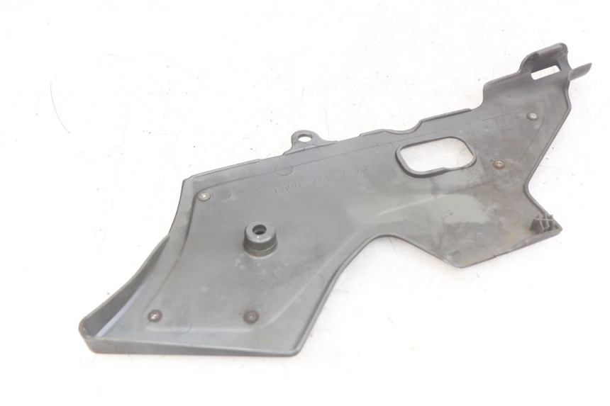 photo de RIGHT SIDE LATERAL FRAME COVER HONDA CBR F SC25 1000 (1989 - 1992) - Component detail
