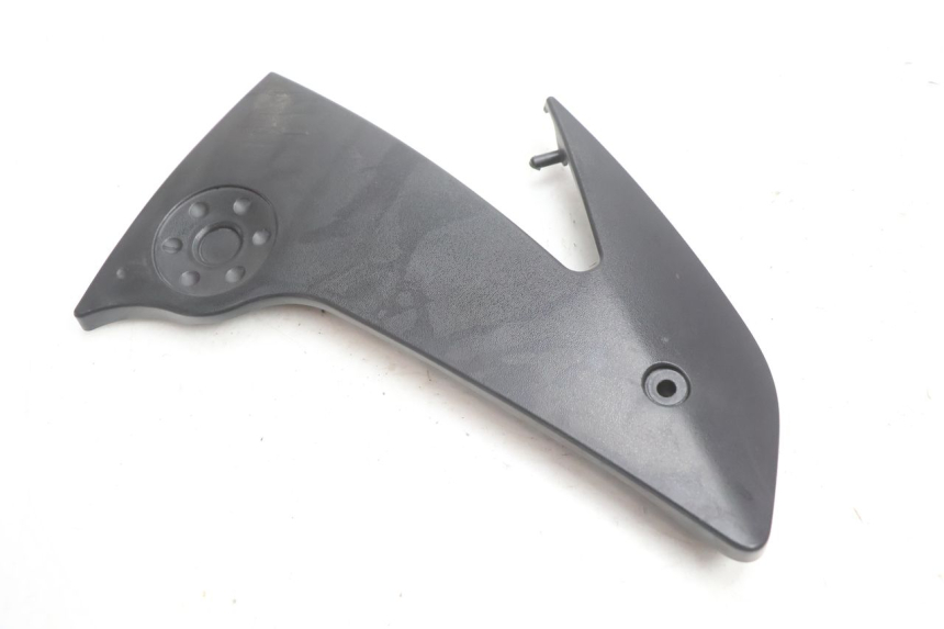 photo de RIGHT SIDE FRAME COVER KAWASAKI ER-6 ER6 N 650 (2005 - 2009) - Technical close-up