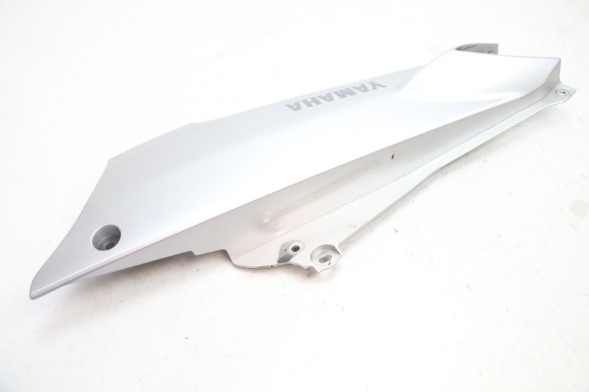 photo de RIGHT SIDE FRAME COVER YAMAHA FJR 1300 (2001 - 2005) - Component detail