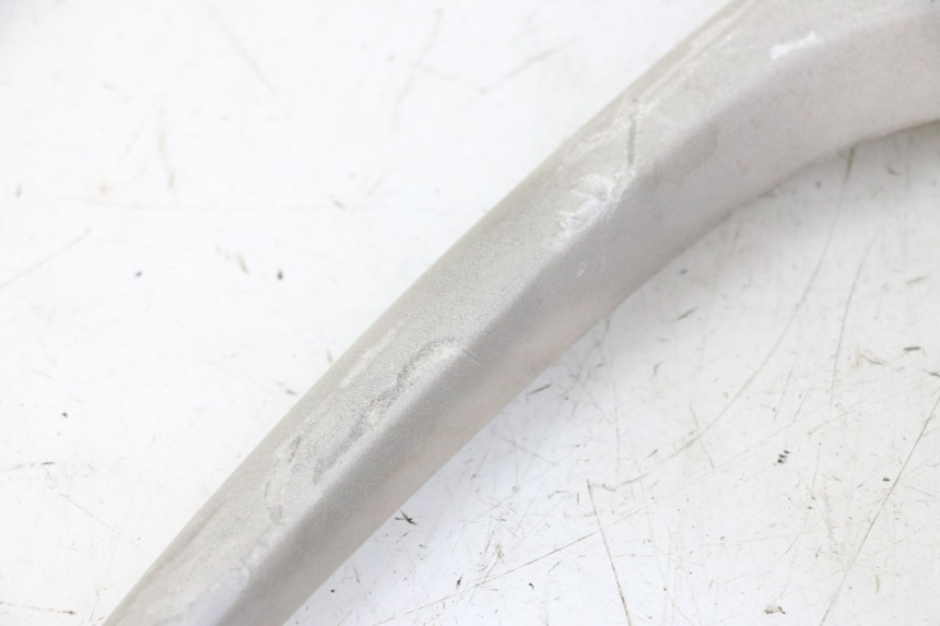 photo de RIGHT SIDE LATERAL FRAME COVER PIAGGIO FLY 2T 50 (2004 - 2017) - Zoom on usage condition