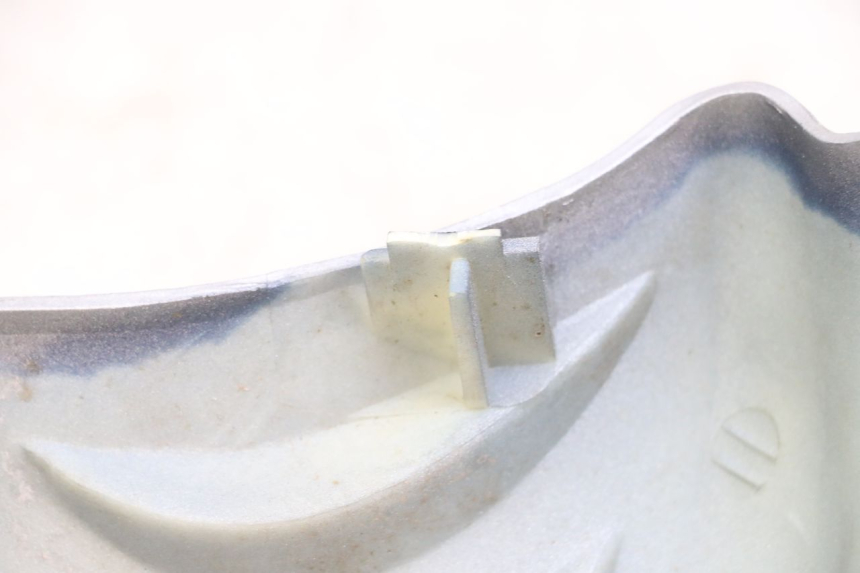 photo de Right side frame cover HYOSUNG GF 125 (2001 - 2005) - Alternative perspective