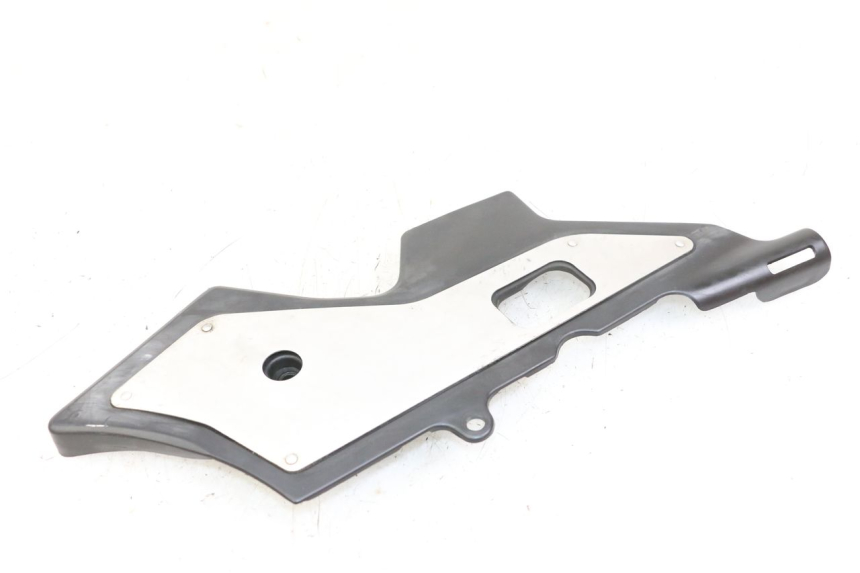 photo de RIGHT SIDE FRAME COVER HONDA CBR F 1000 (1993 - 1996) - Product overview