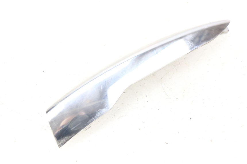 photo de RIGHT SIDE LATERAL FRAME COVER PIAGGIO LIBERTY IGET S 125 (2016 - 2020) - Technical close-up