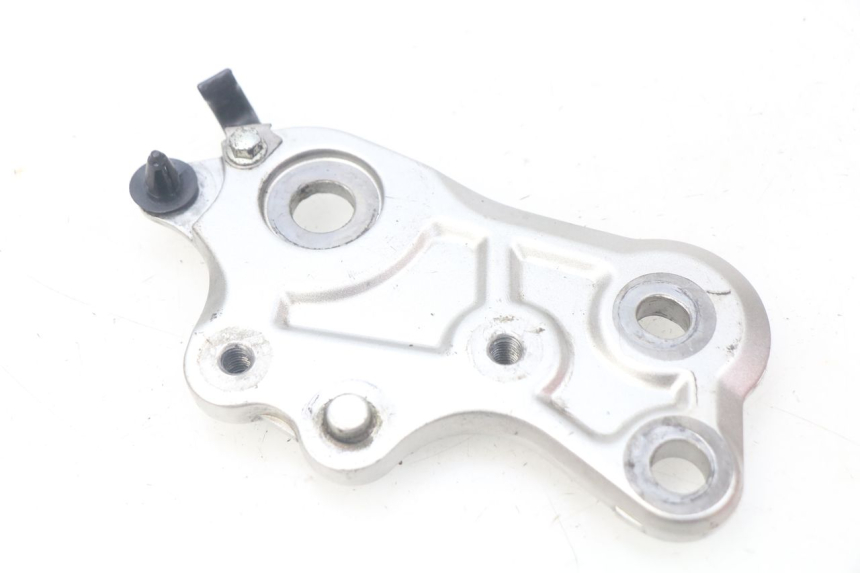 photo de RIGHT SIDE LATERAL FRAME COVER YAMAHA MT-07 MT07 ABS 700 (2014 - 2017) - Zoom on usage condition