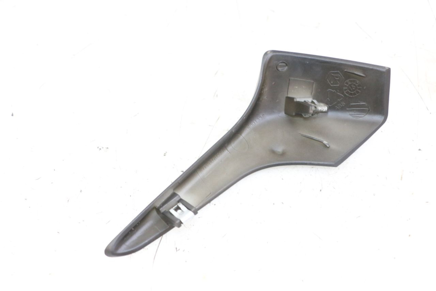 photo de RIGHT SIDE FRAME COVER PIAGGIO LIBERTY IGET 4T 50 (2021 - 2025) - Component detail
