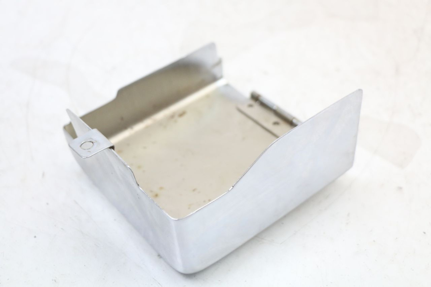 photo de RIGHT SIDE FRAME COVER REGAL RAPTOR SPYDER 125 (2010 - 2018) - Product overview