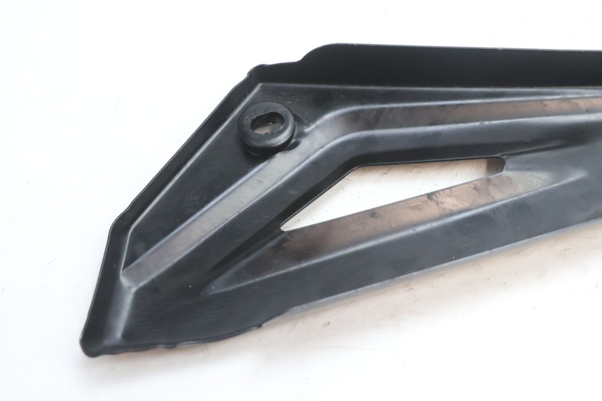 photo de RIGHT SIDE FRAME COVER YAMASAKI STREET 50 (2013 - 2018) - Product overview
